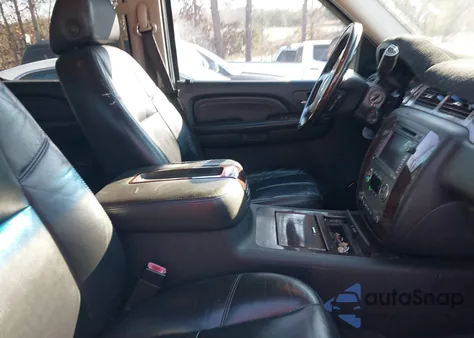 2008 GMC Yukon Xl 1500 Denali из США, поврежденный, VIN 1GKFC66828J169349